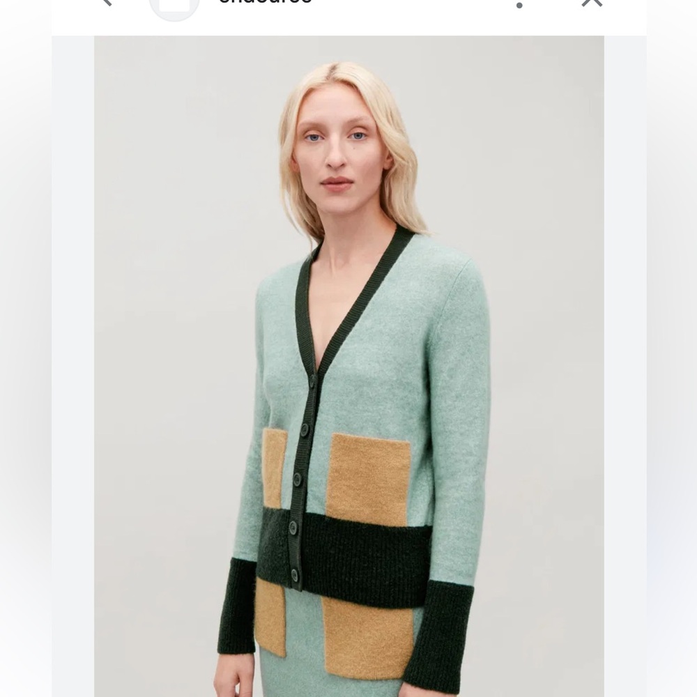 COS Mint Green V-Neck Cardigan with Tan Pockets and Dark Green Trim